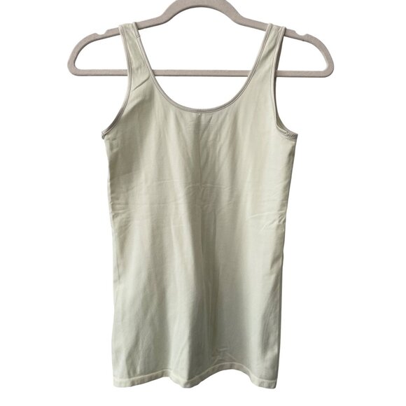 The Limited Tank Top Size Medium Sleeveless Scoop Neck Lightweight Essentials - Picture 2 of 6